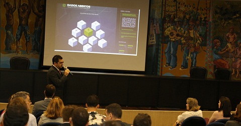 O presidente do TCEMG, Cláudio Terrão, fez o lançamento do portal de dados abertos